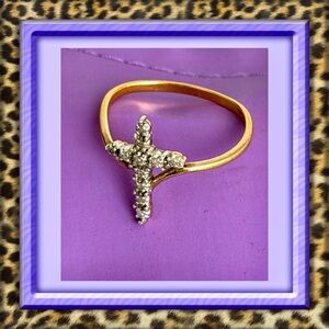 👑✅PRICE FIRM✅ 18kt Gold Plated Sterling .925 Silver Diamond Accent Cross Ring